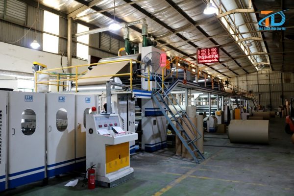 Máy tạo sóng sản xuất thùng carton